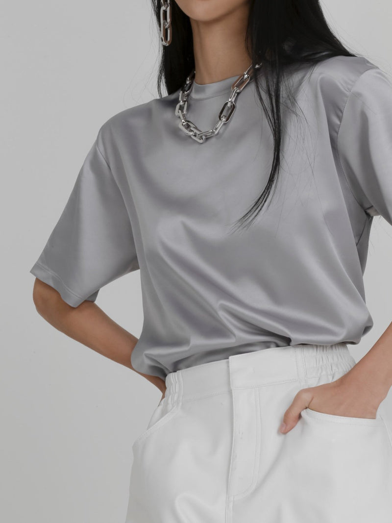 CLASSIC SILKY HALF SLEEVE TOP