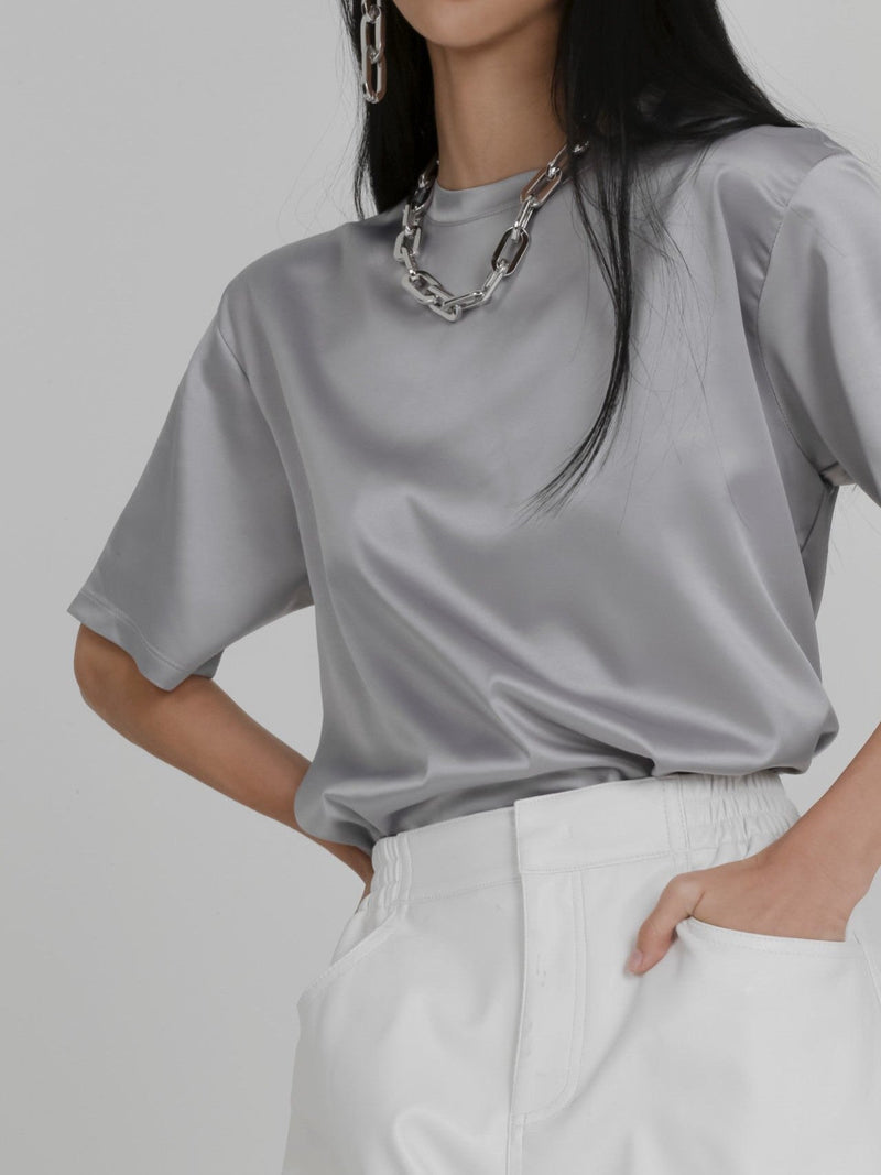 CLASSIC SILKY HALF SLEEVE TOP