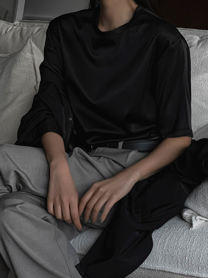 CLASSIC SILKY HALF SLEEVE TOP