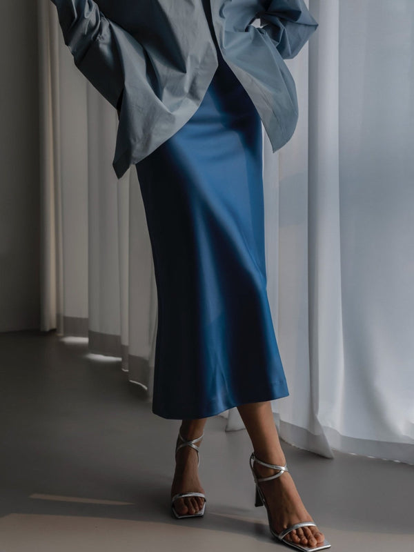 CLASSIC SILKY LOW WAIST MIDI SKIRT