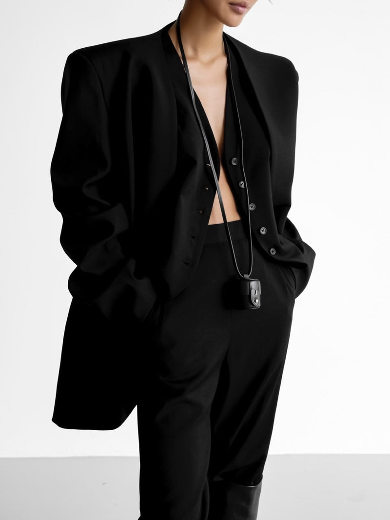 CLASSIC TAILORED BUTTON DOWN VEST