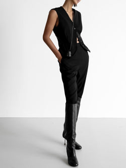 CLASSIC TAILORED BUTTON DOWN VEST