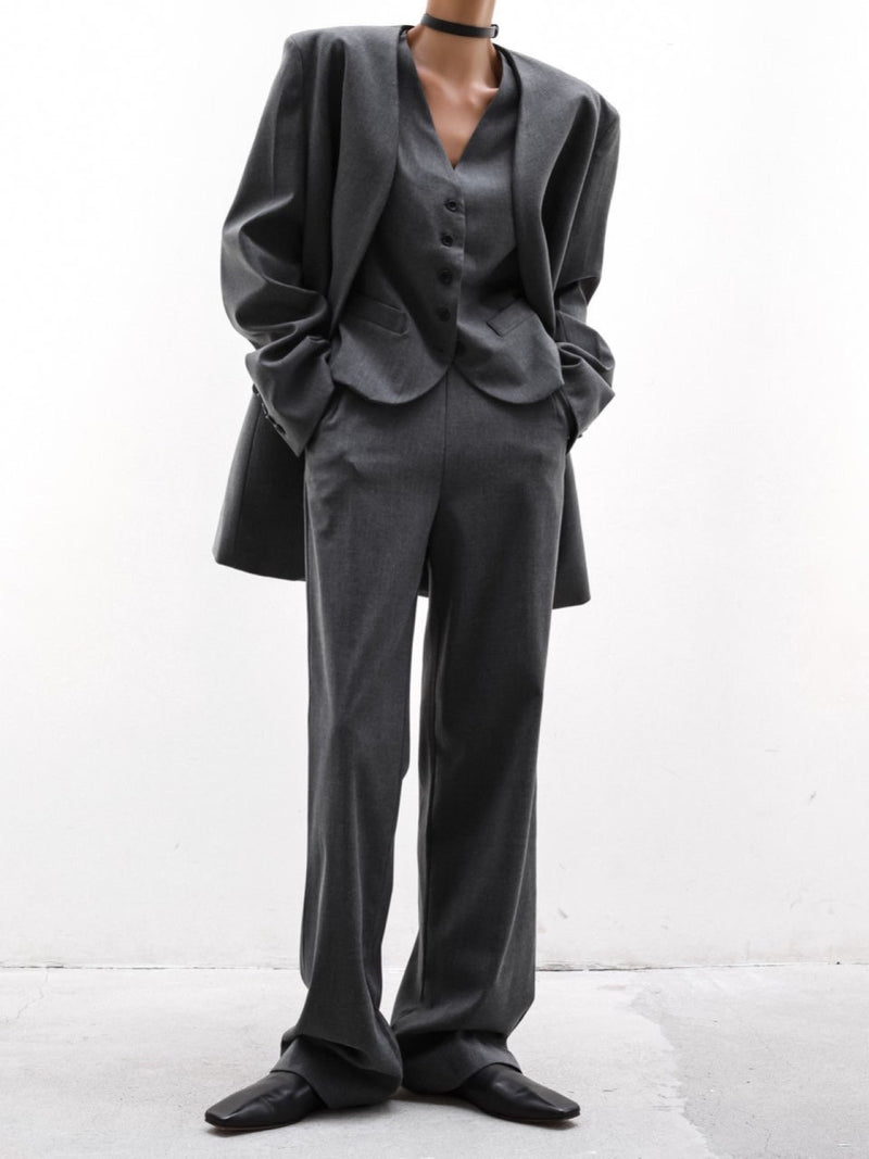 CLASSIC TAILORED BUTTON DOWN VEST