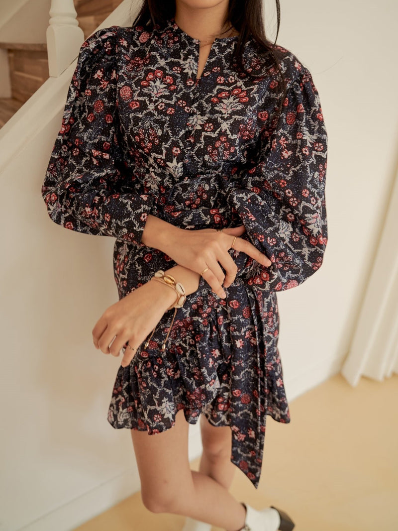 COLLARLESS LINEN BALLOON SLEEVE BLOUSE