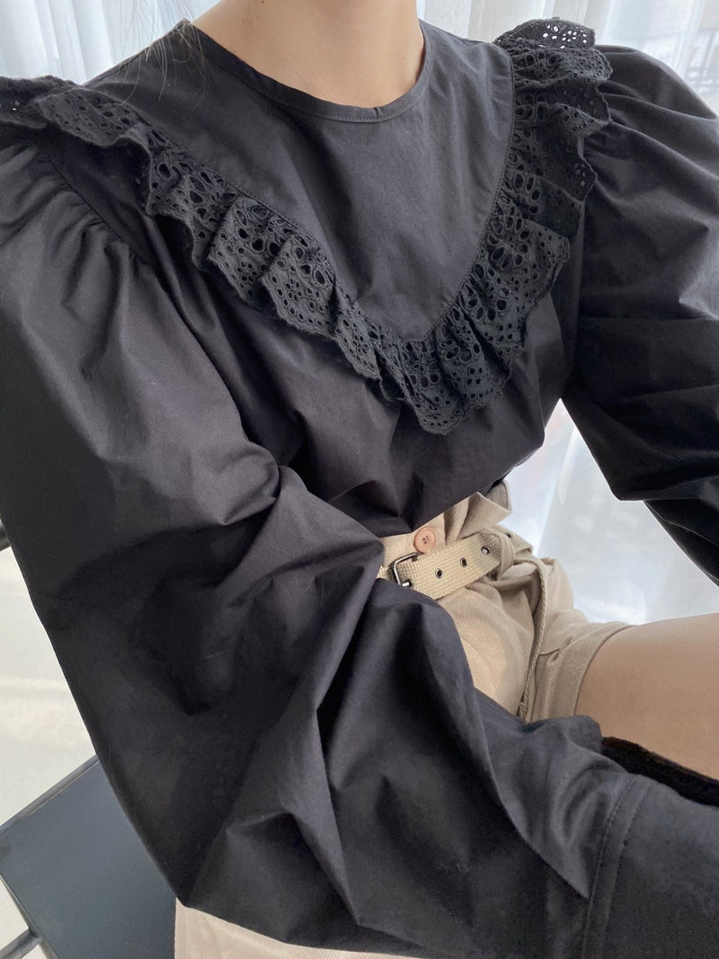 COTTON BLOUSE WITH RUFFLED LACE