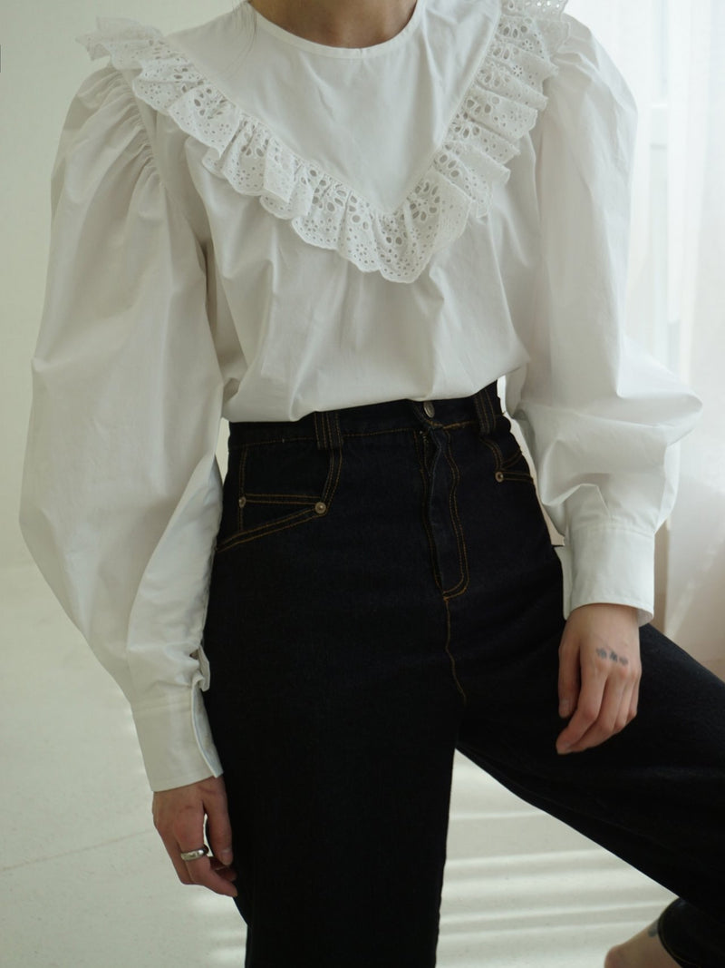 COTTON BLOUSE WITH RUFFLED LACE