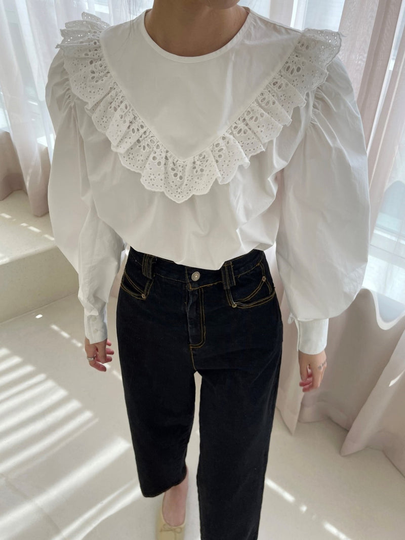 COTTON BLOUSE WITH RUFFLED LACE