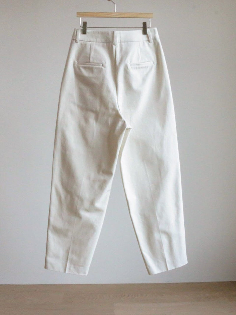 COTTON PIN TUCK CHINOS