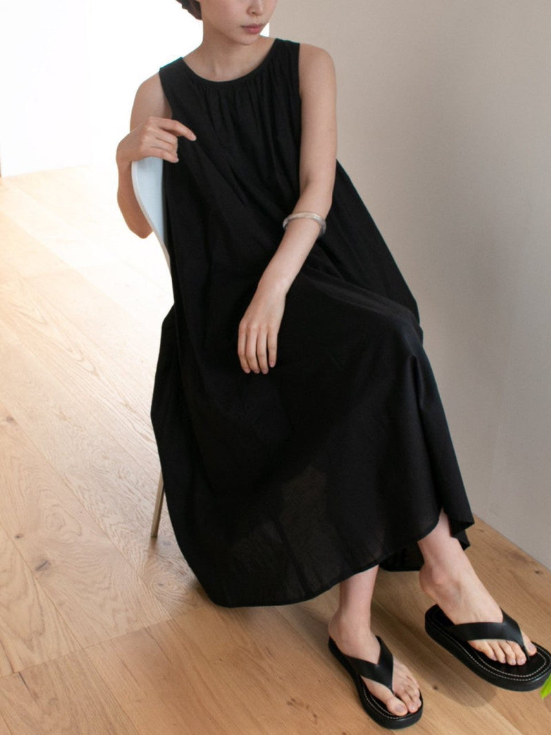 COTTON SHIRRING SLEEVELESS MAXI DRESS