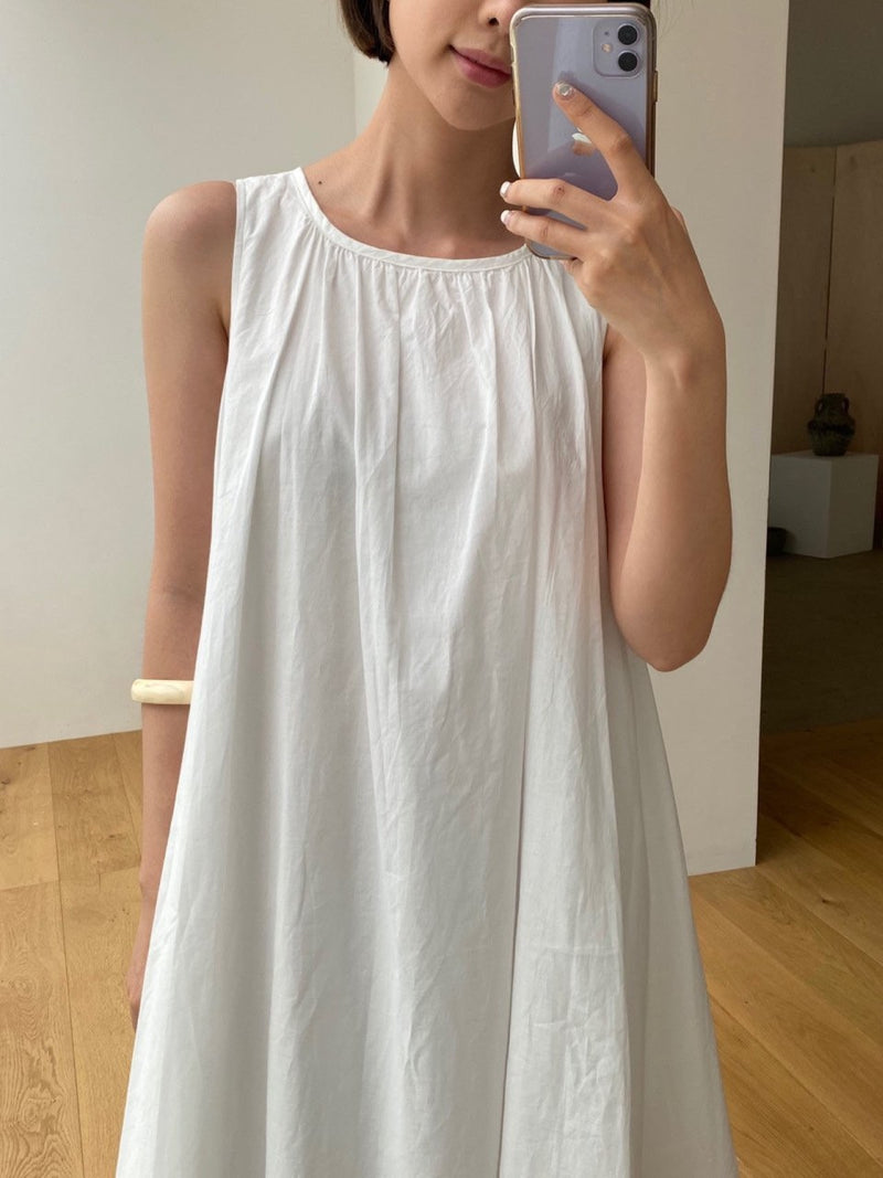 COTTON SHIRRING SLEEVELESS MAXI DRESS