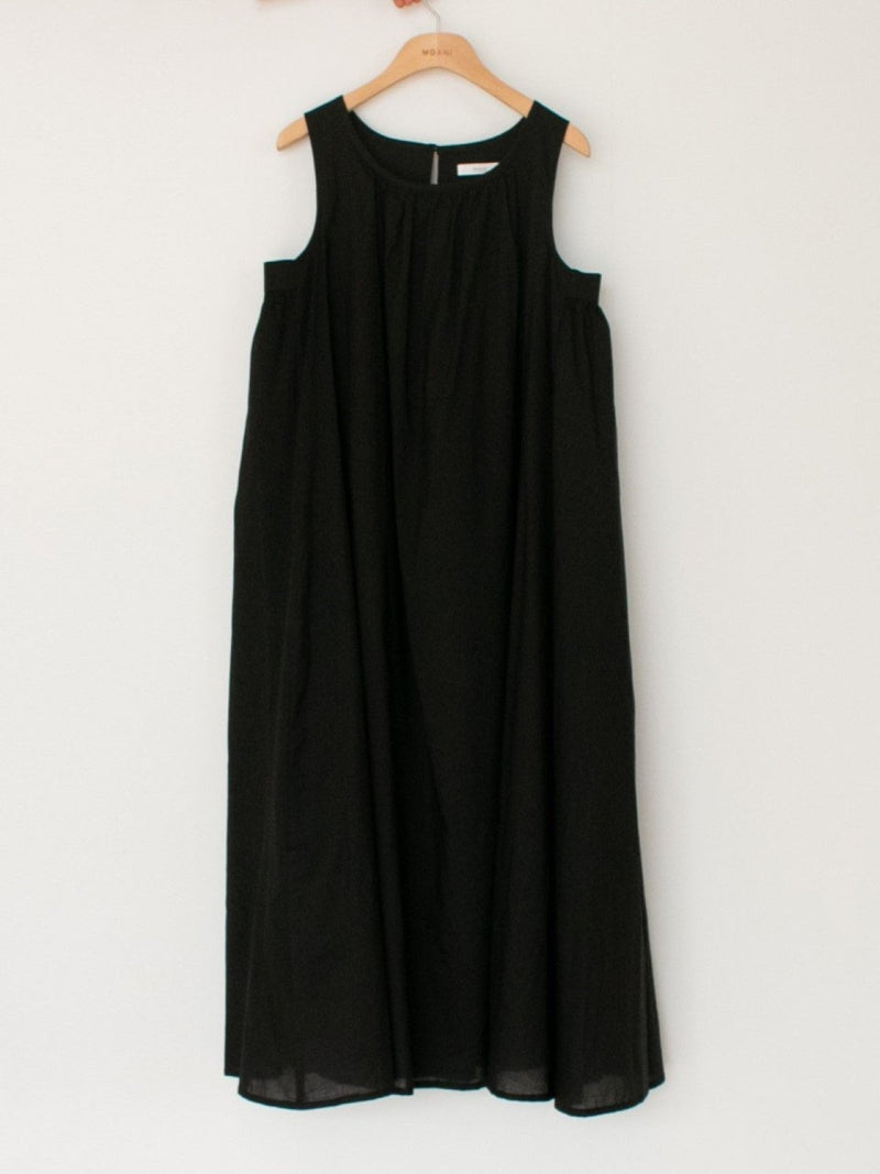 COTTON SHIRRING SLEEVELESS MAXI DRESS