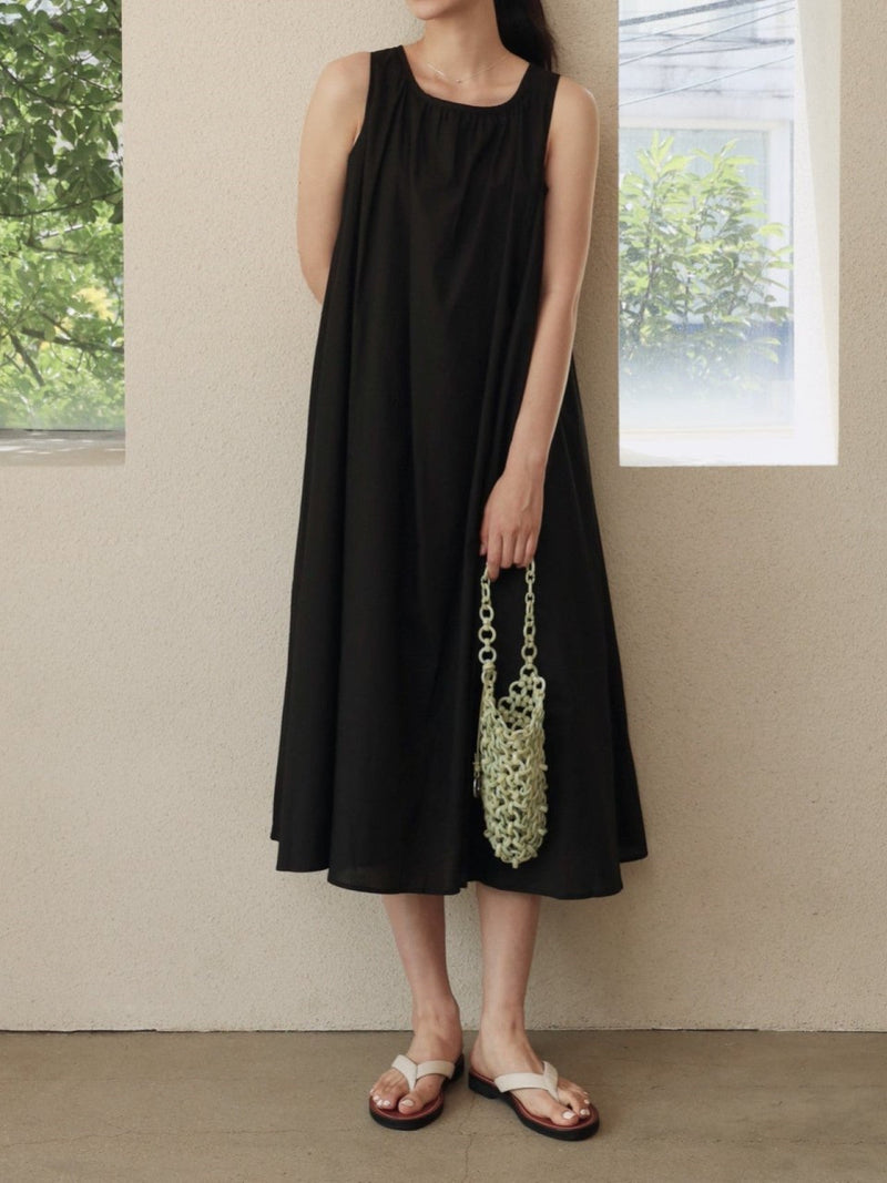 COTTON SHIRRING SLEEVELESS MAXI DRESS