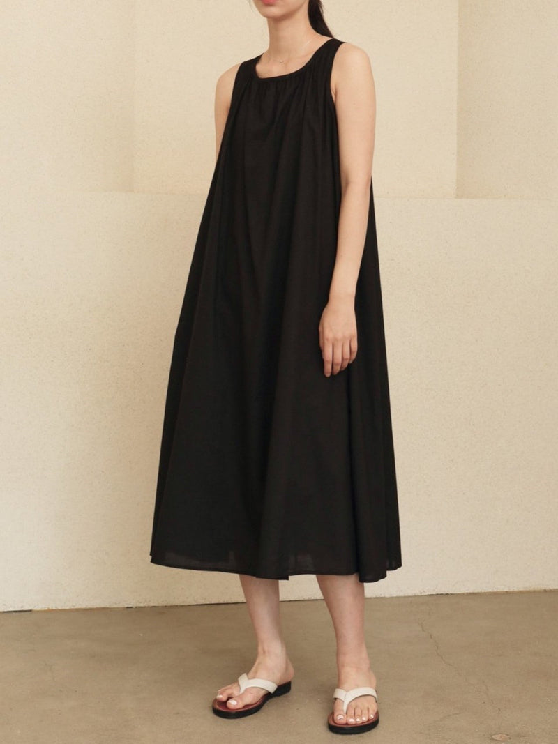 COTTON SHIRRING SLEEVELESS MAXI DRESS