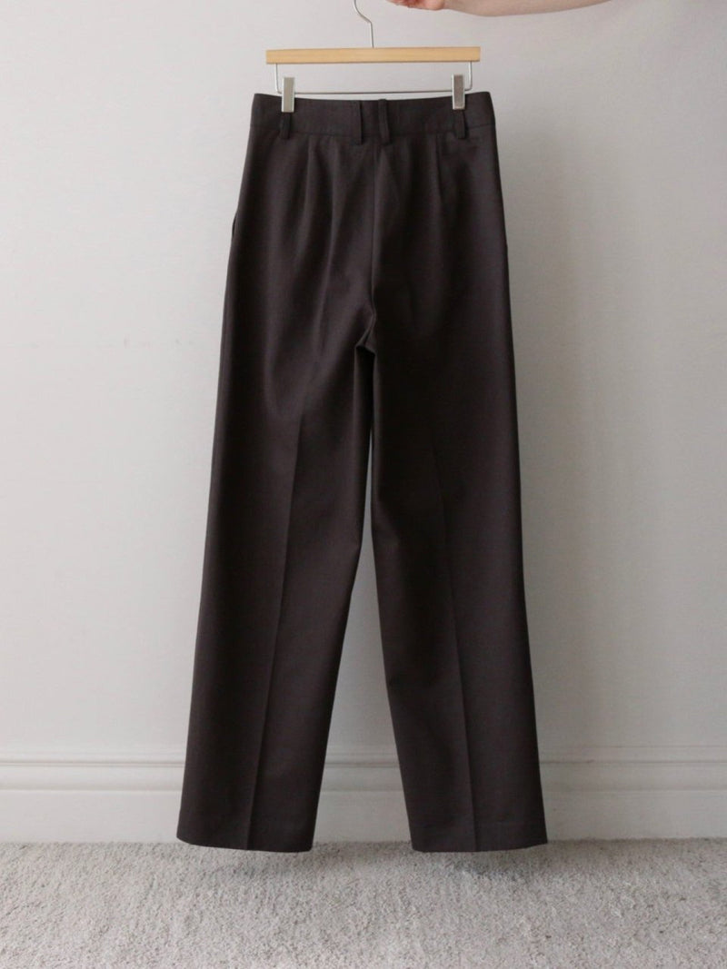 COTTON WIDE TWO PIN TUCK PANTS