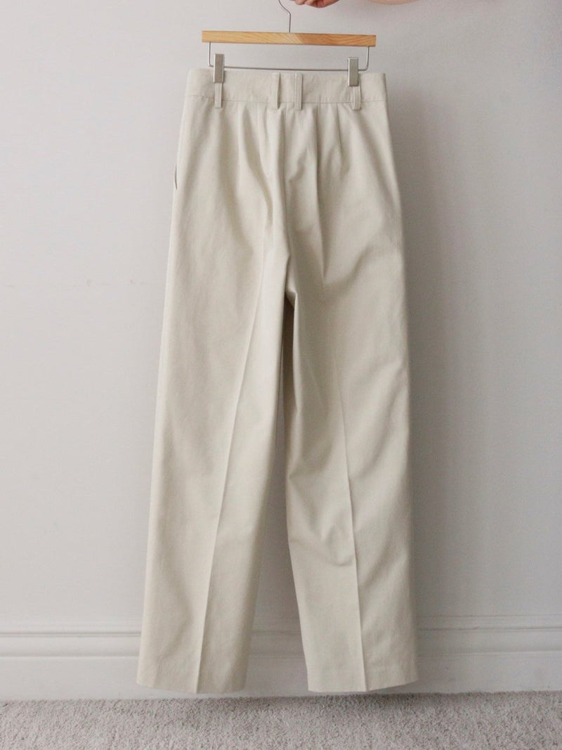 COTTON WIDE TWO PIN TUCK PANTS