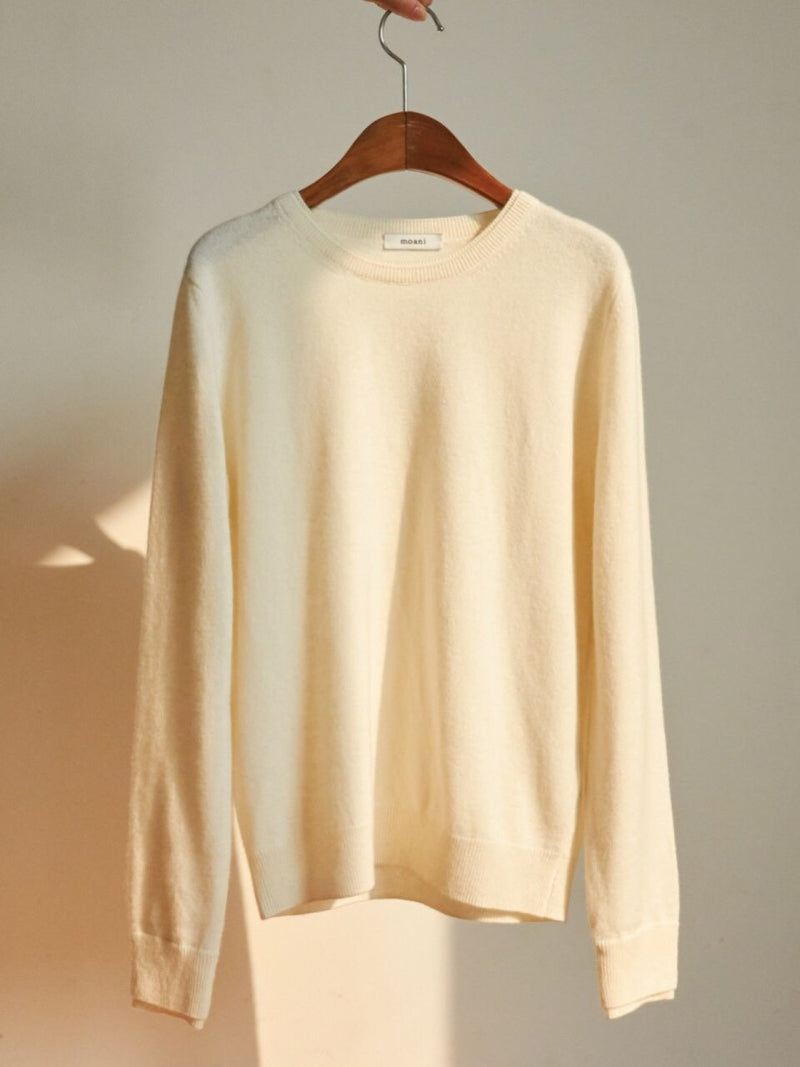 DOUBLE LIPPED ROUND NECK KNIT