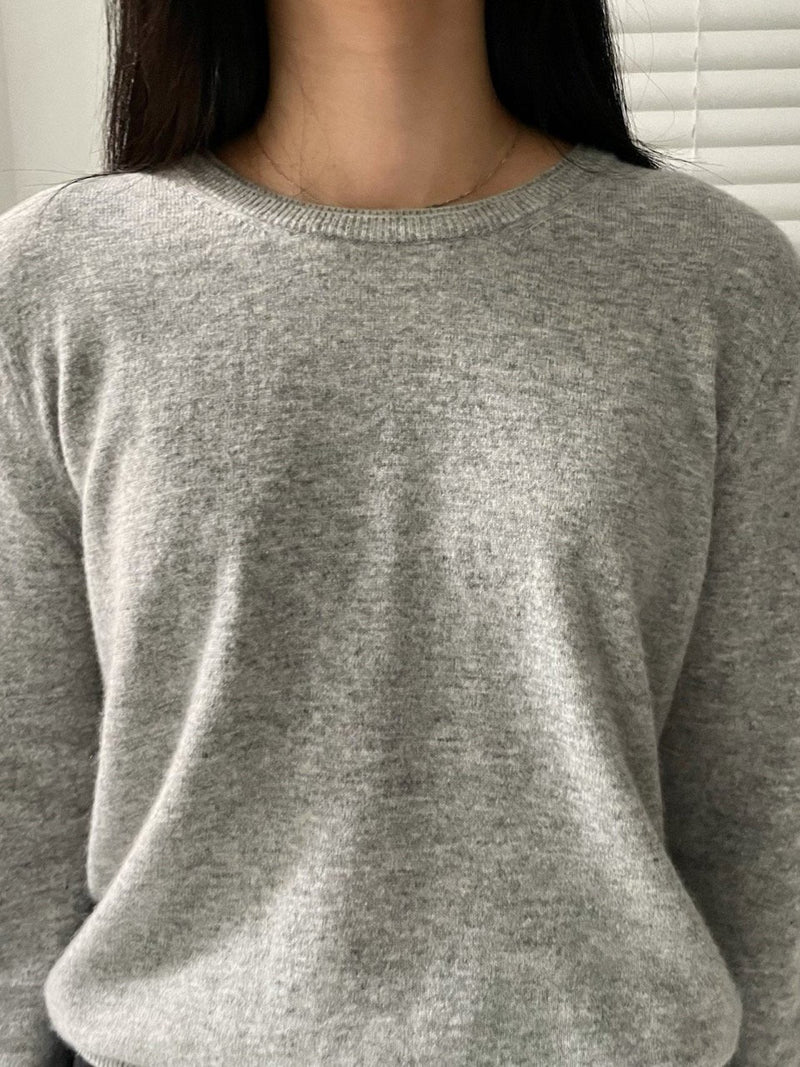 DOUBLE LIPPED ROUND NECK KNIT