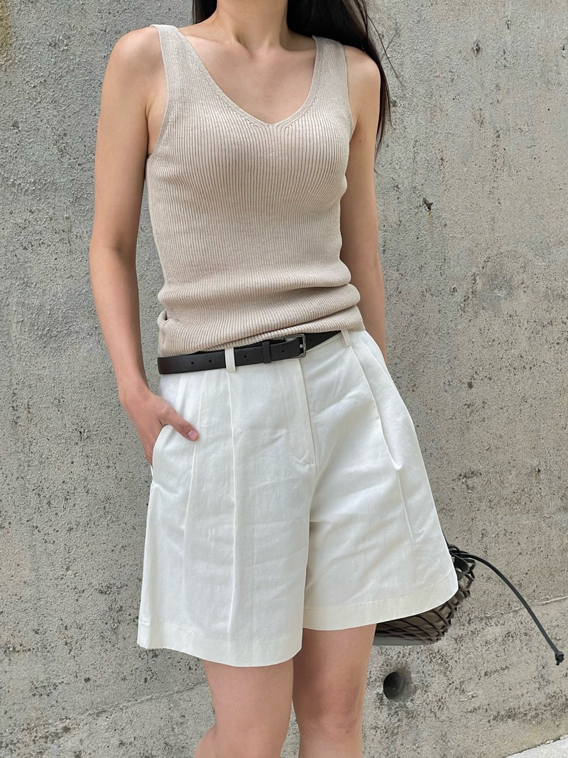 DOUBLE V-NECK SLEEVELESS RIBBED KNIT TOP