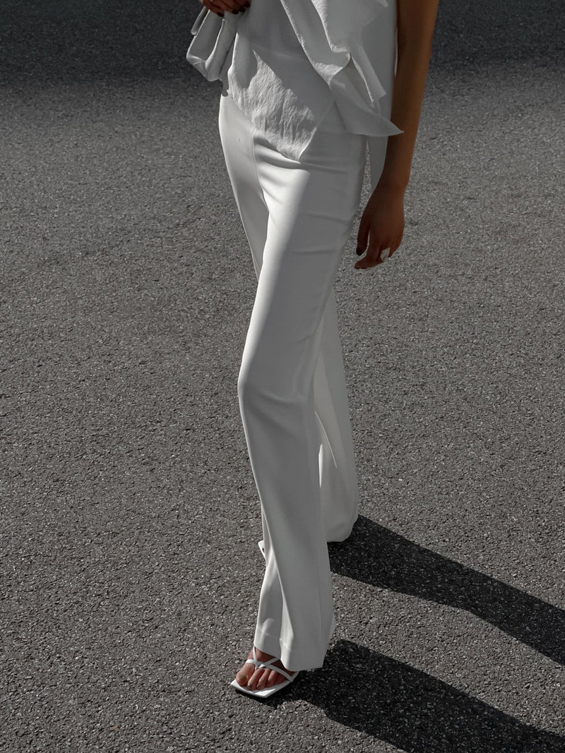 HIGH-RISE WIDE LEG CREPE TROUSERS