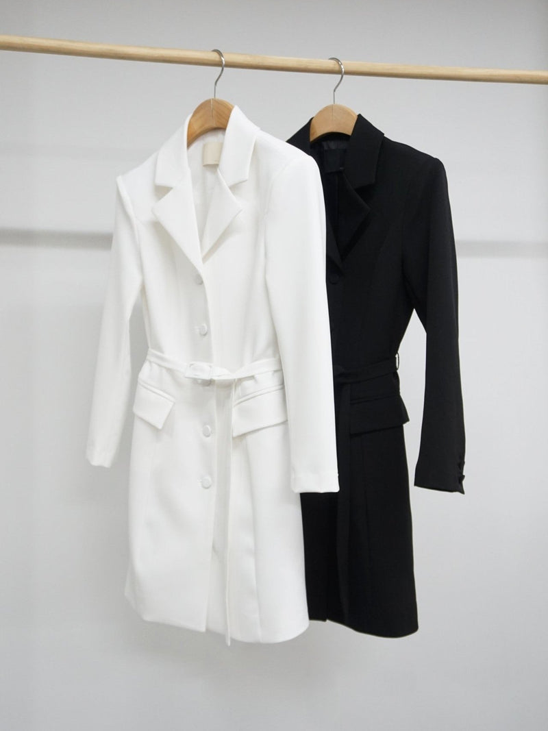 COLLARED BUTTON THROUGH DRESS