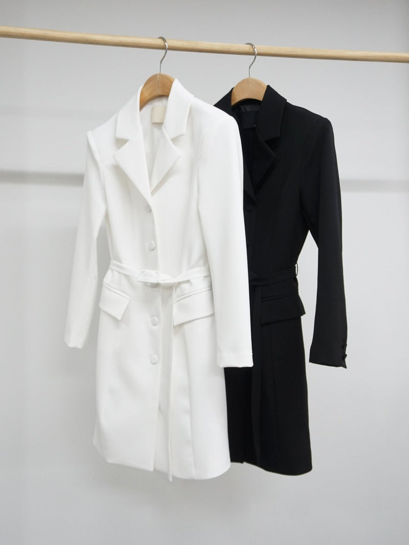 COLLARED BUTTON THROUGH DRESS