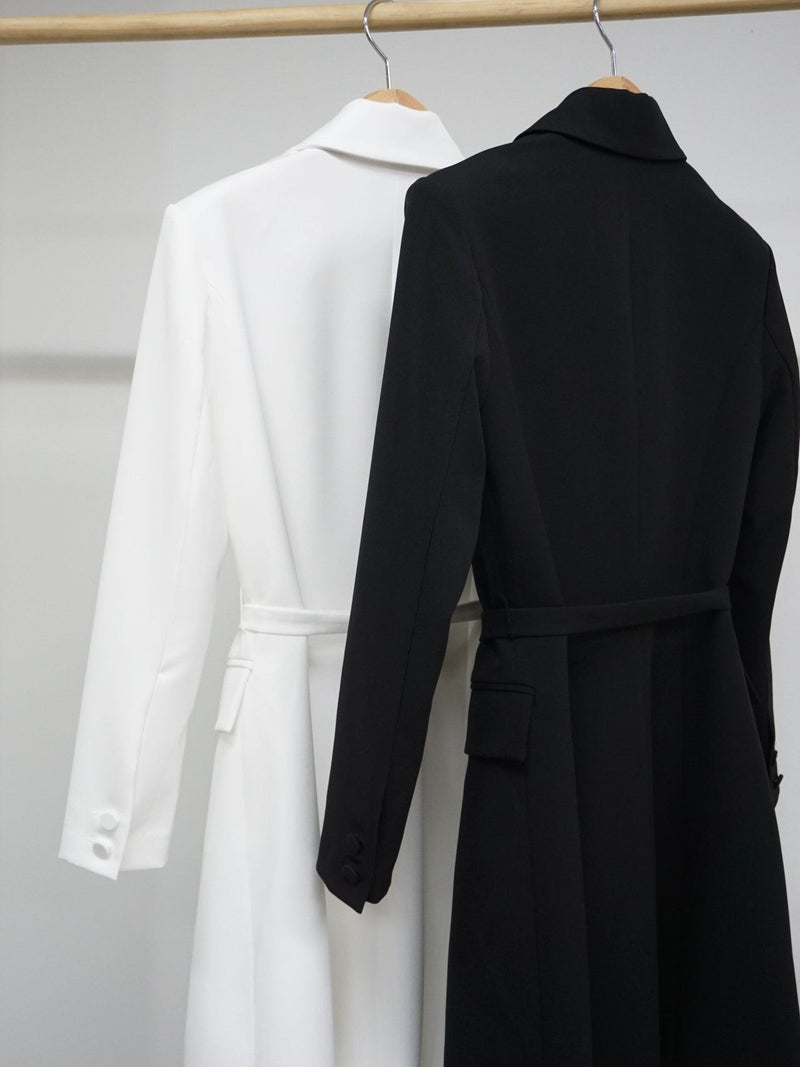 COLLARED BUTTON THROUGH DRESS