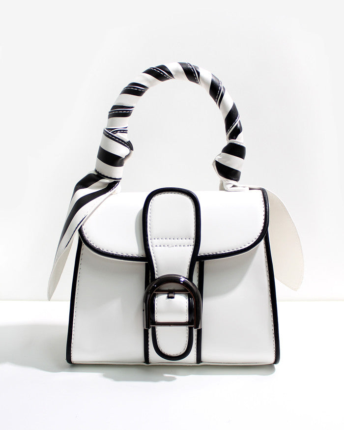 CONTRAST HANDLE BAG