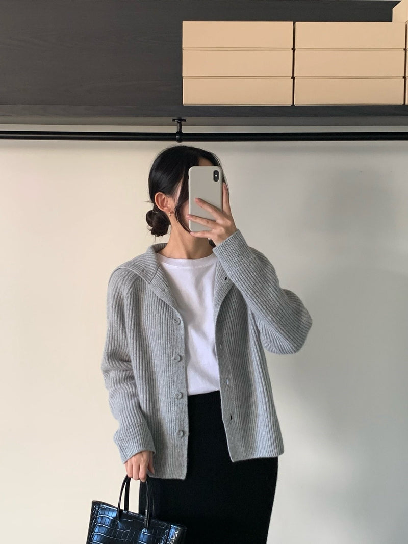 LOE COLLAR RIBBED KNIT CARDIGAN