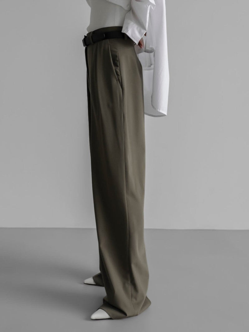 LOW WAISTED DOUBLE PLEATED WIDE TROUSERS