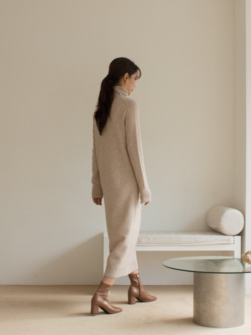 MERINO WOOL CASHMERE TURTLENECK DRESS