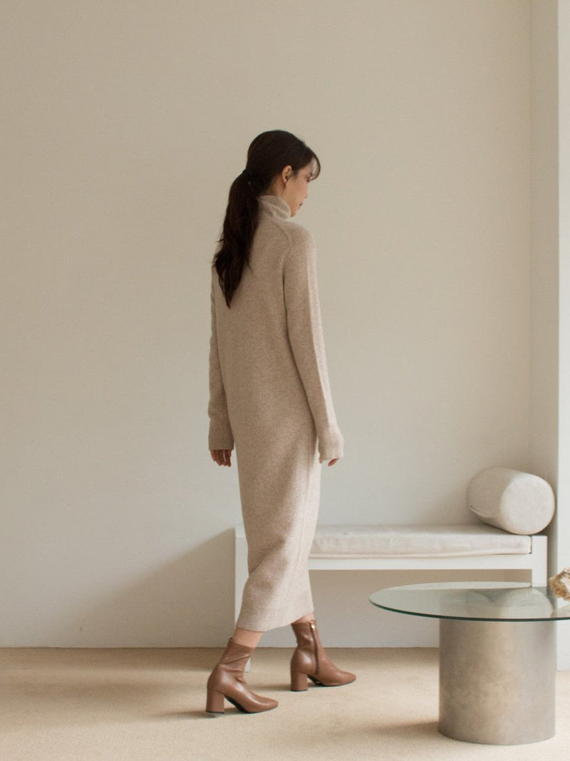 MERINO WOOL CASHMERE TURTLENECK DRESS