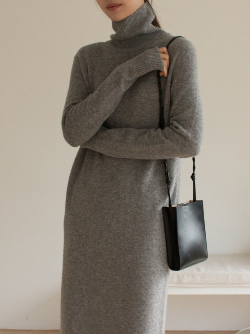 MERINO WOOL CASHMERE TURTLENECK DRESS