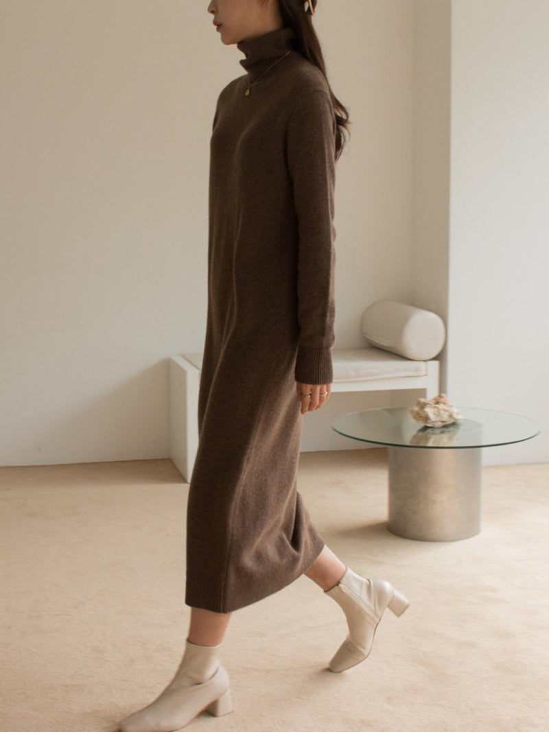 MERINO WOOL CASHMERE TURTLENECK DRESS