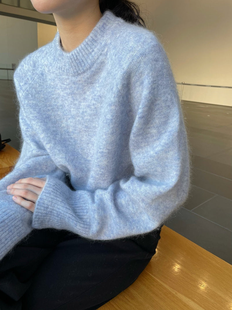 MOHAIR ROUND NECK KNIT