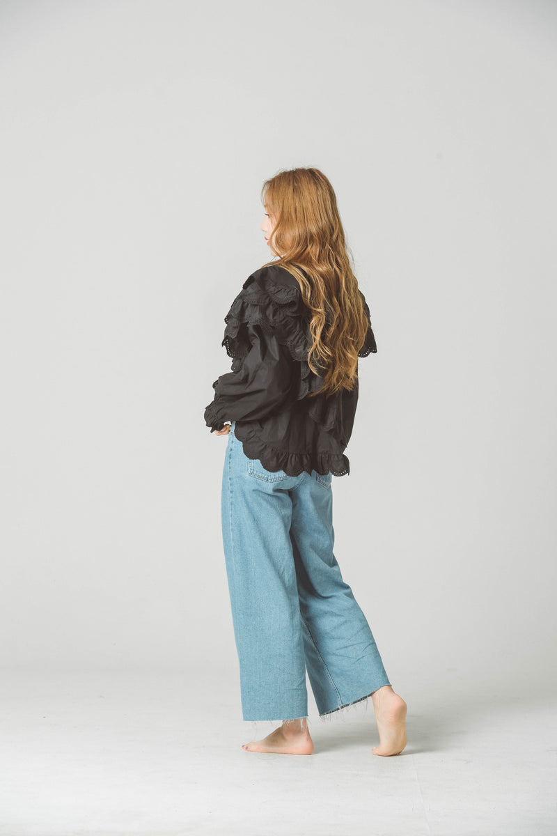 STRUCTURED RUFFLE BLOUSE