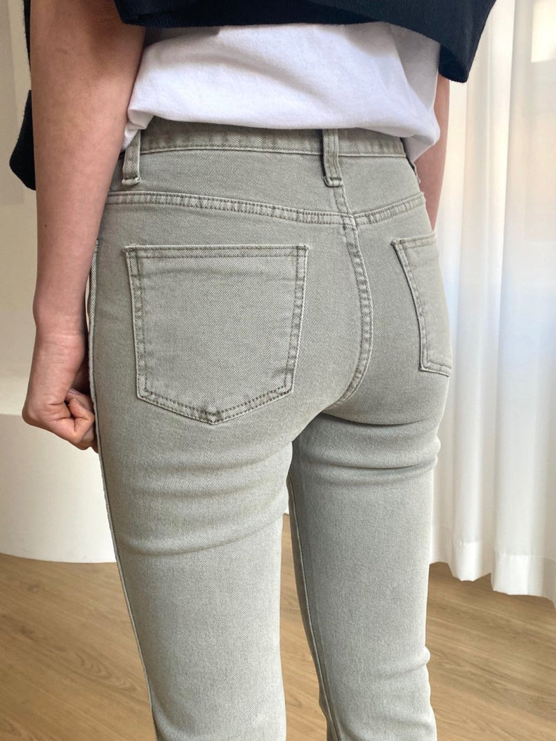 NATURAL DIVINE DENIM JEANS