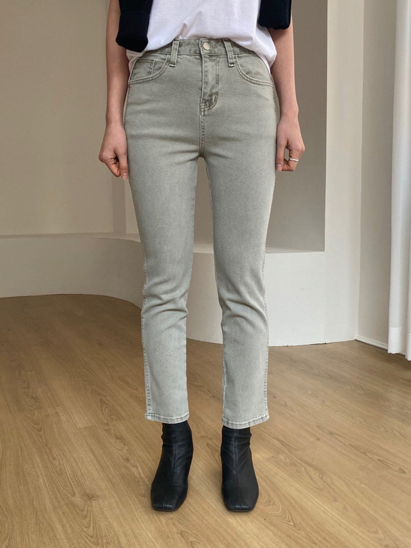 NATURAL DIVINE DENIM JEANS