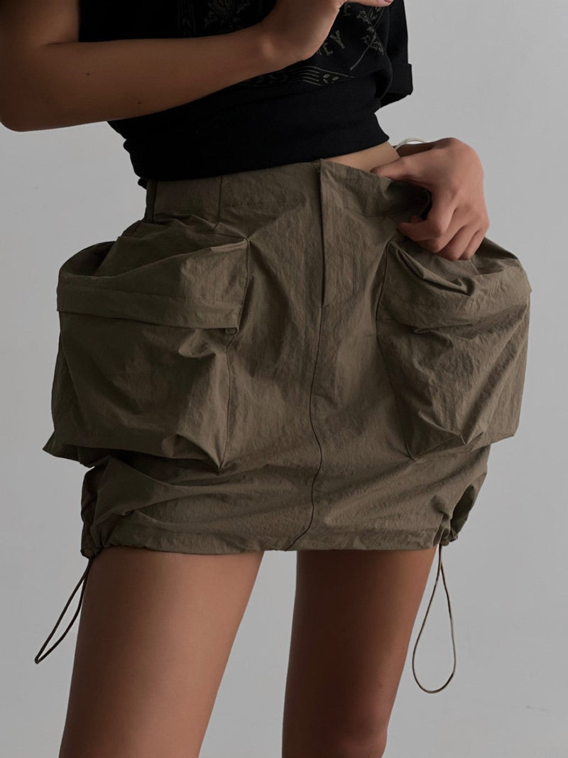 NYLON TECHNICAL POCKET DETAIL SKIRT