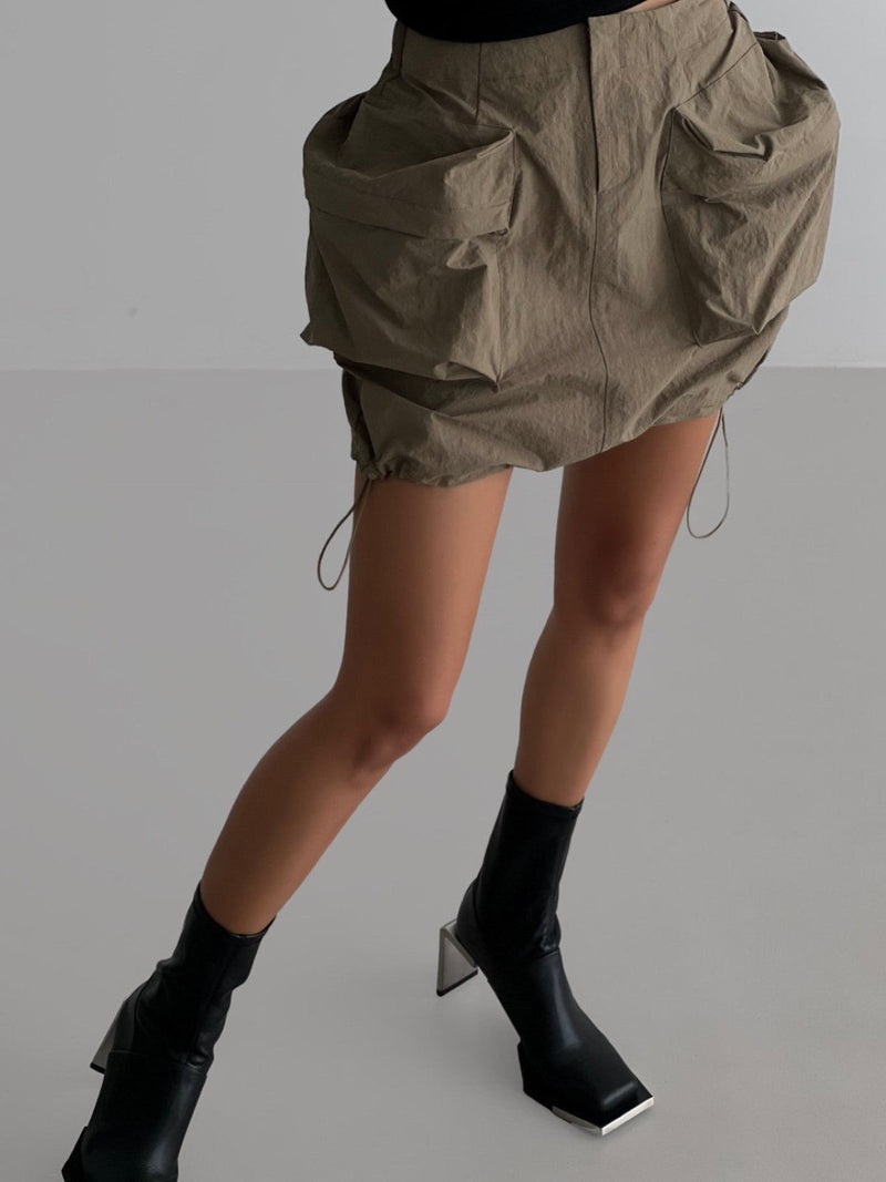 NYLON TECHNICAL POCKET DETAIL SKIRT