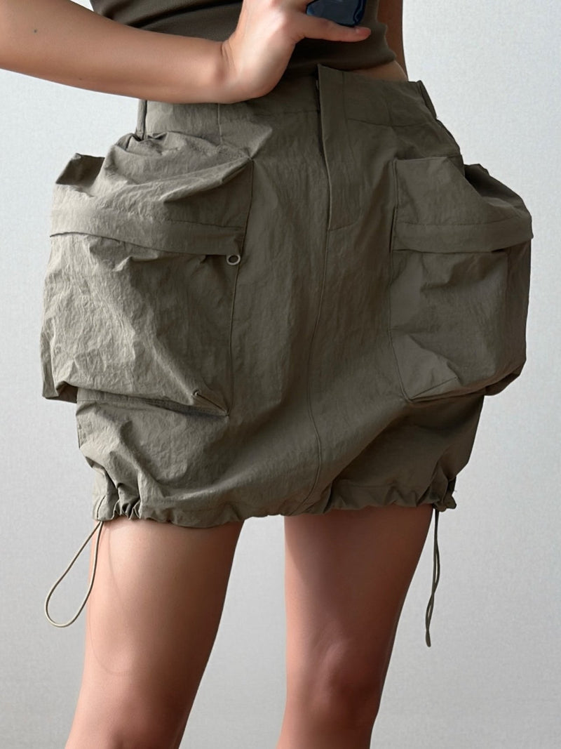 NYLON TECHNICAL POCKET DETAIL SKIRT