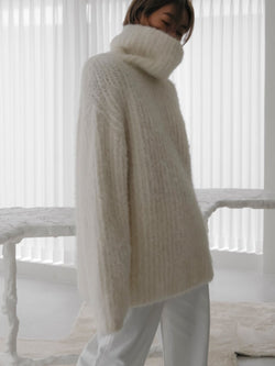 OVERSIZED ALPACA RIBBED TURTLENECK