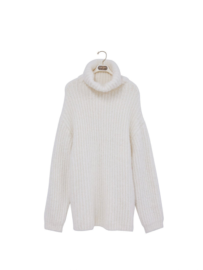 OVERSIZED ALPACA RIBBED TURTLENECK