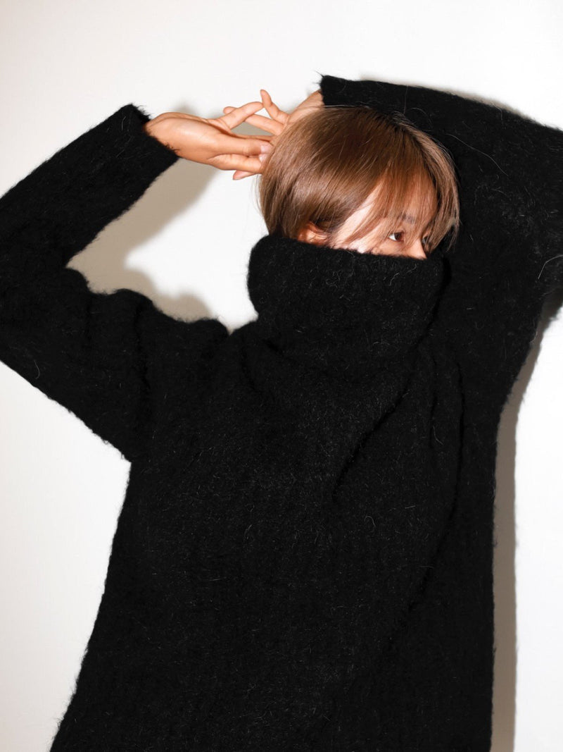 OVERSIZED ALPACA RIBBED TURTLENECK