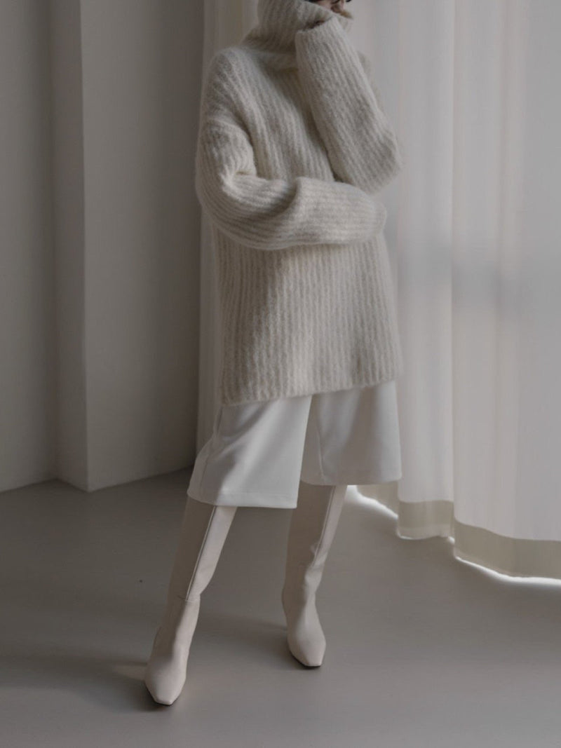 OVERSIZED ALPACA RIBBED TURTLENECK