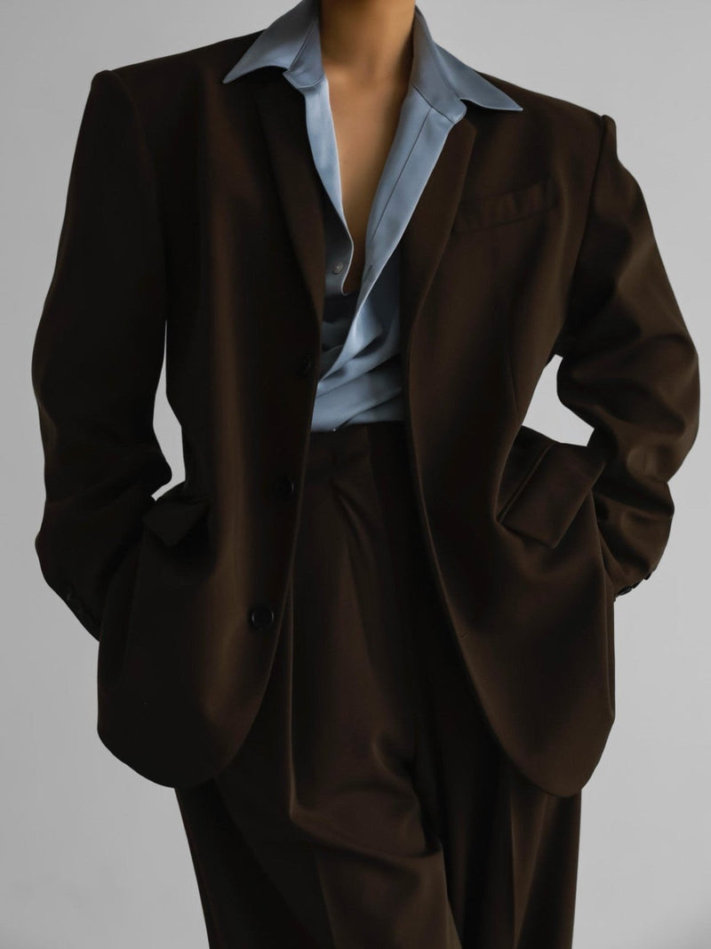 OVERSIZED THREE SINGLE BUTTON BLAZER