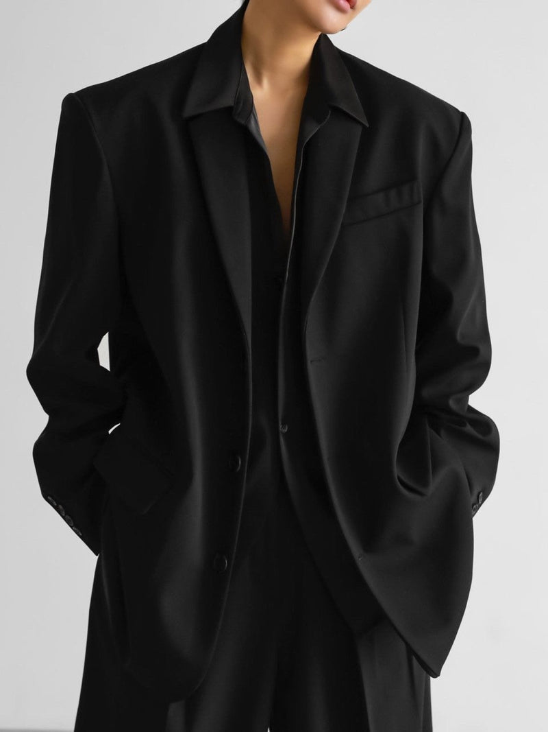 OVERSIZED THREE SINGLE BUTTON BLAZER