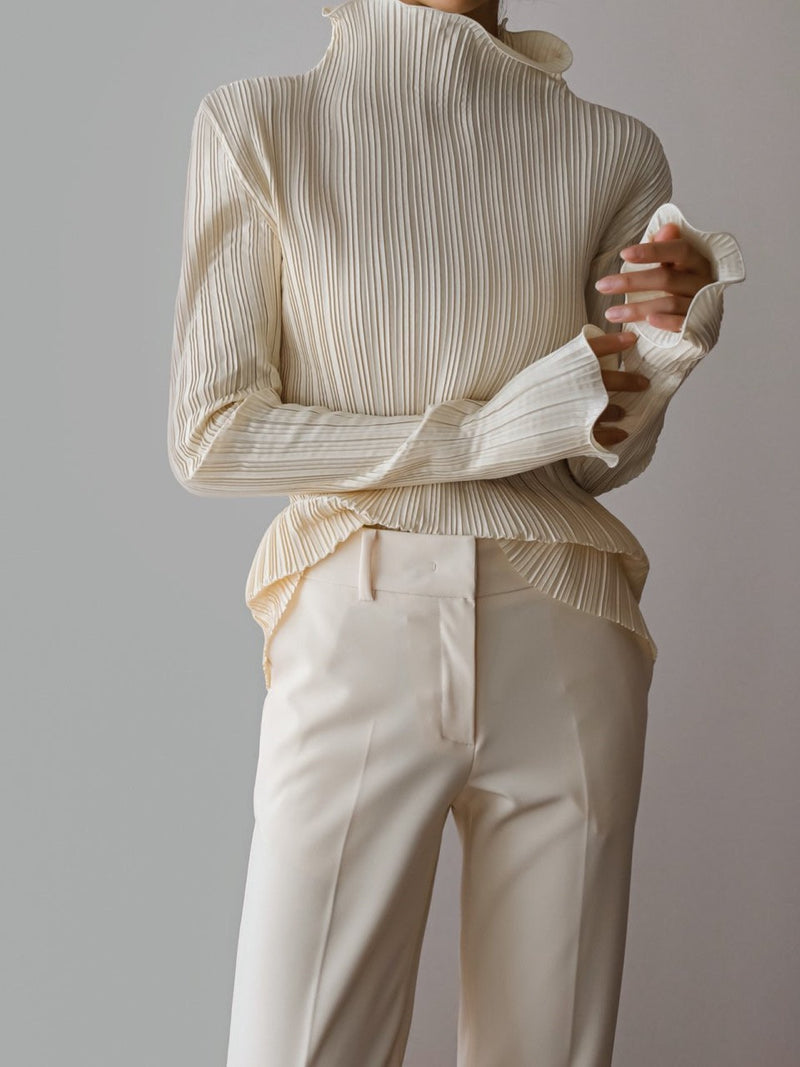 PLEATED WAVE HIGH COLLAR TOP