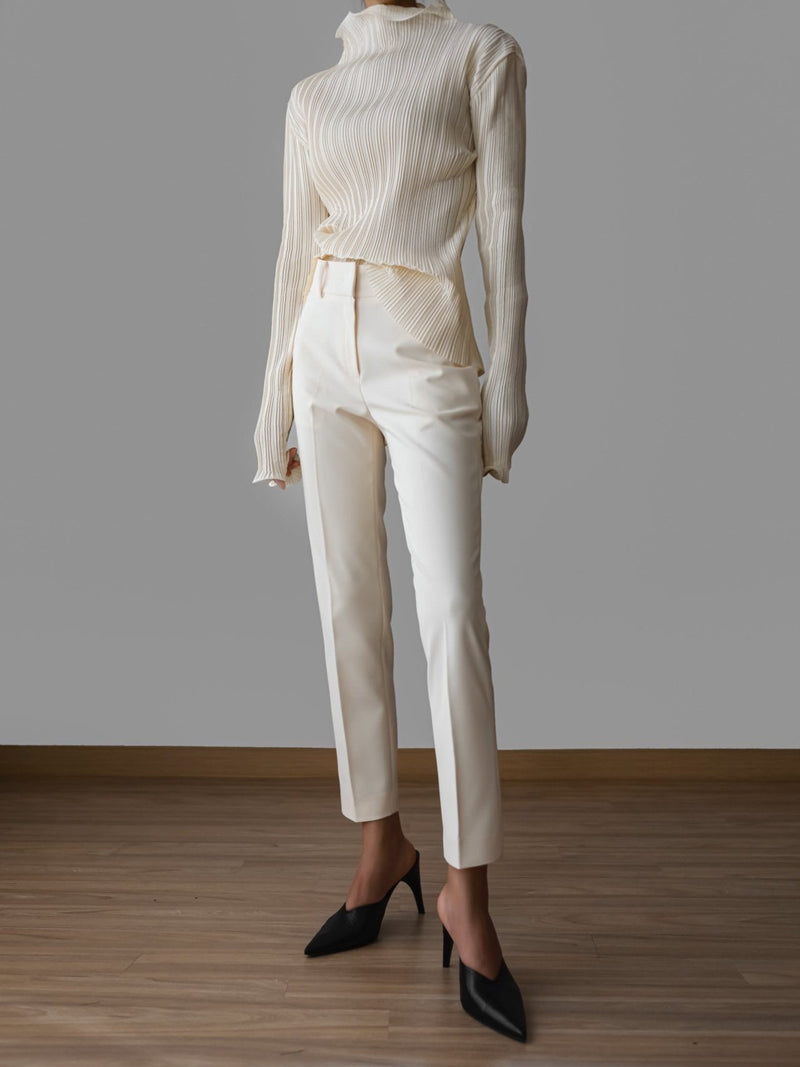 PLEATED WAVE HIGH COLLAR TOP