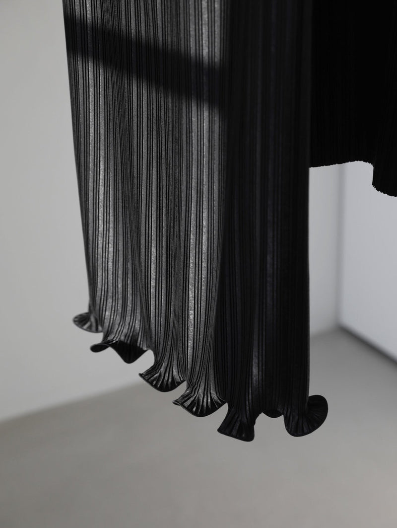 PLEATED WAVE MIDI SKIRT