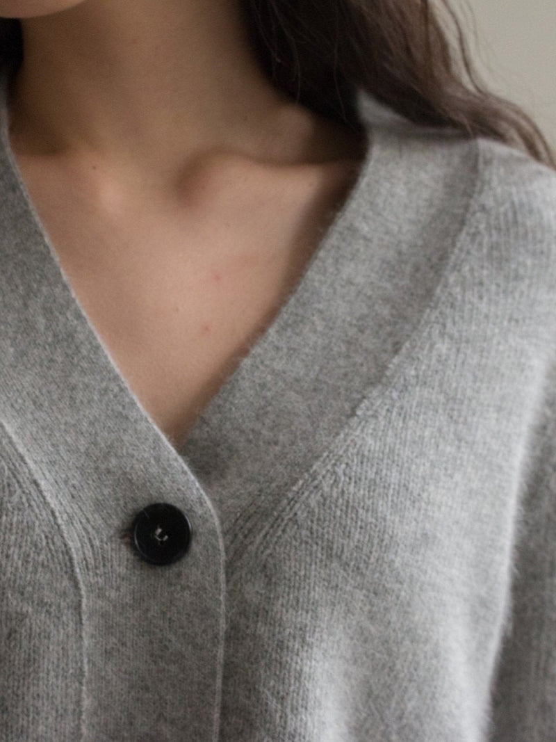 RACOON V NECK CARDIGAN